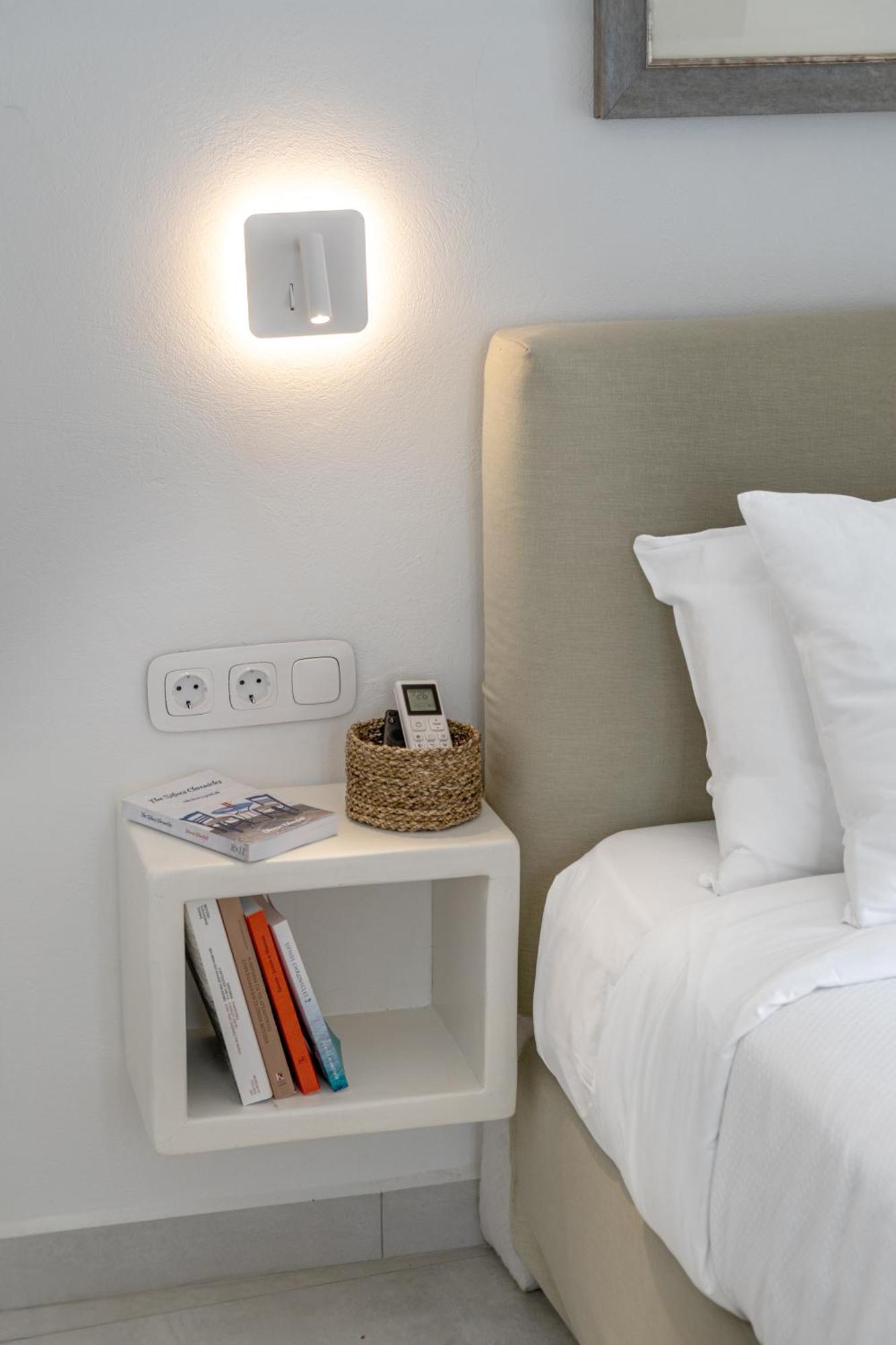 Rabagas Suites - In The Heart Of Sifnos อพอลโลเนีย ภายนอก รูปภาพ